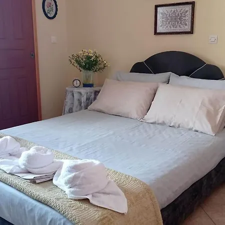 Hampilou Apartment *